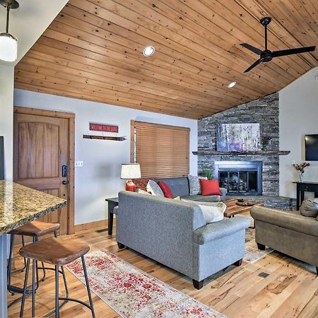 Cabin With Hot Tub And Mountain Views Less Than 5 Mi To Boone 블로잉 롹 외부 사진