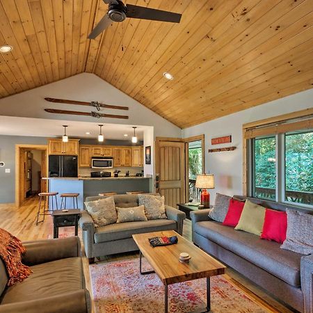 Cabin With Hot Tub And Mountain Views Less Than 5 Mi To Boone 블로잉 롹 외부 사진