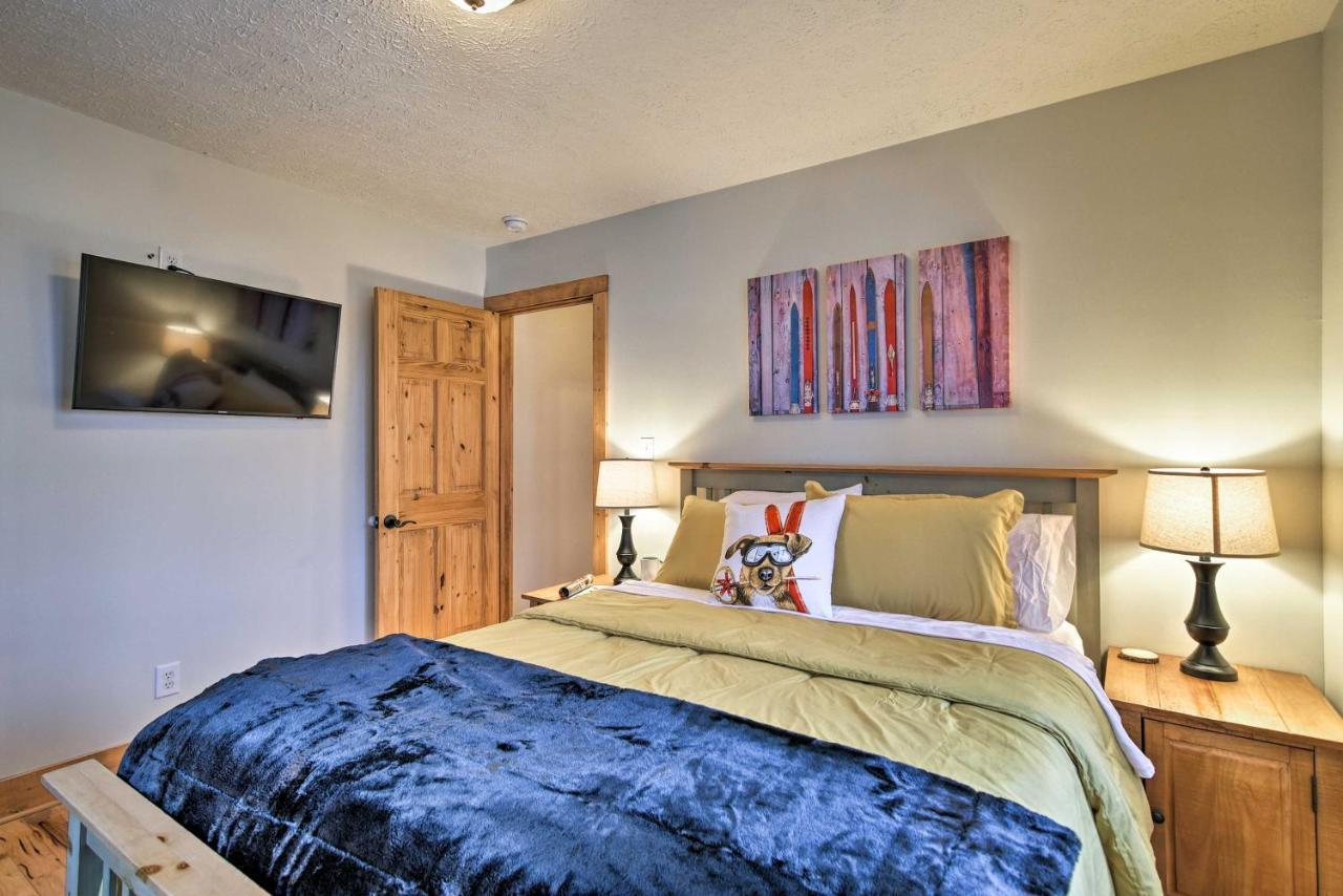 Cabin With Hot Tub And Mountain Views Less Than 5 Mi To Boone 블로잉 롹 외부 사진
